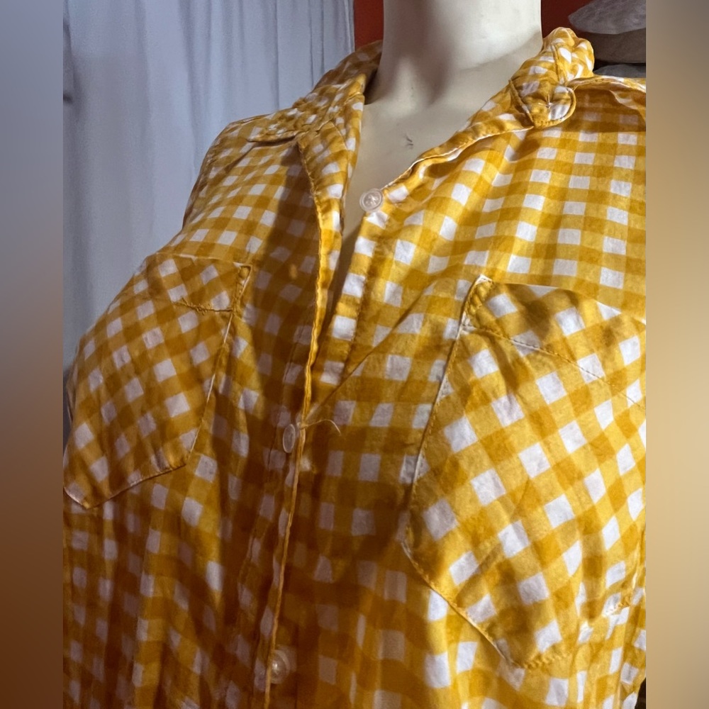 Old navy size medium yellow and white checker top
